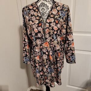 Beautiful floral design tunic top‎